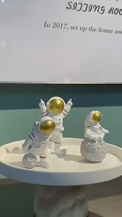 Astronaut Spaceman Statue Ornament Home Office Desktop Figurine Decors Set of 3 - Golden